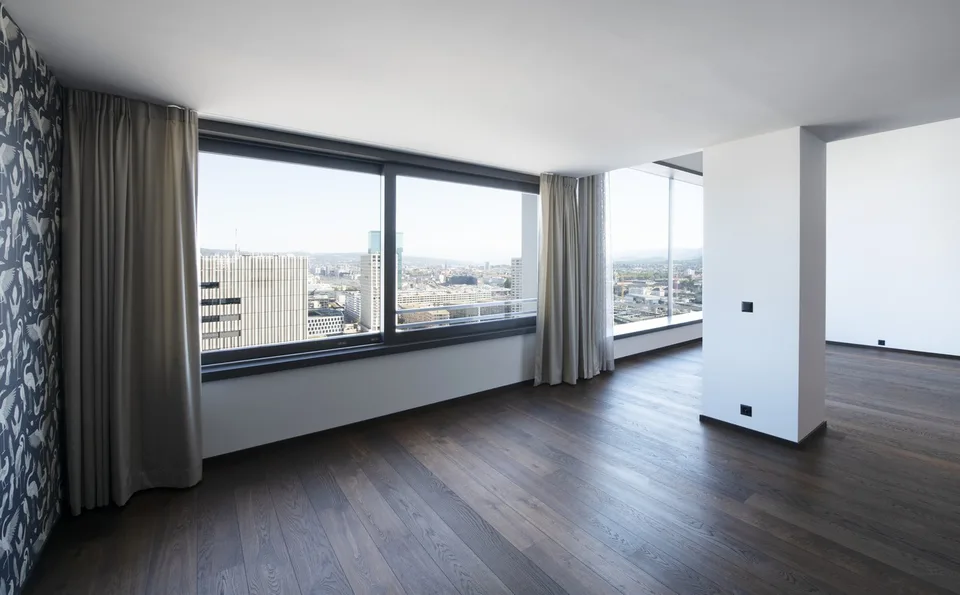 Zweistöckiges Luxus-Penthouse mit fantastischer Sicht über die Stadt Zürich