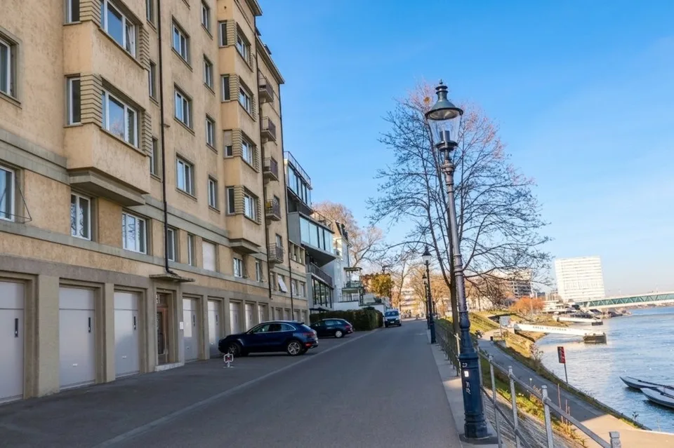 Wohnen, wo Basel am schönsten ist - Altbauwohnung am Basler Rheinbord