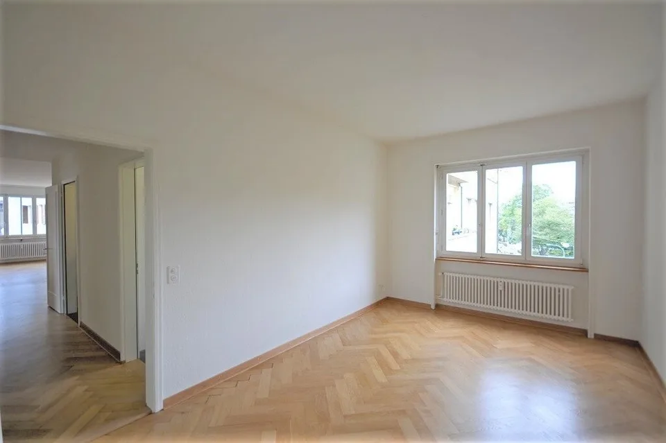 Wohnen, wo Basel am schönsten ist - Altbauwohnung am Basler Rheinbord