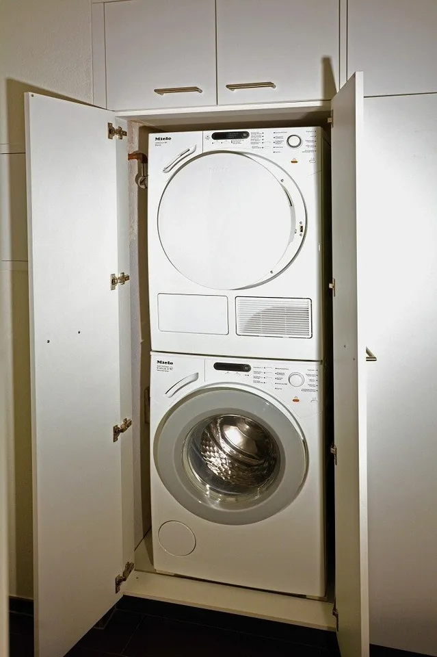 Wohnen, wo Basel am schönsten ist - Altbauwohnung am Basler Rheinbord