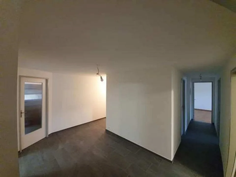 Grosszügige und helle Wohnung in Riehen
