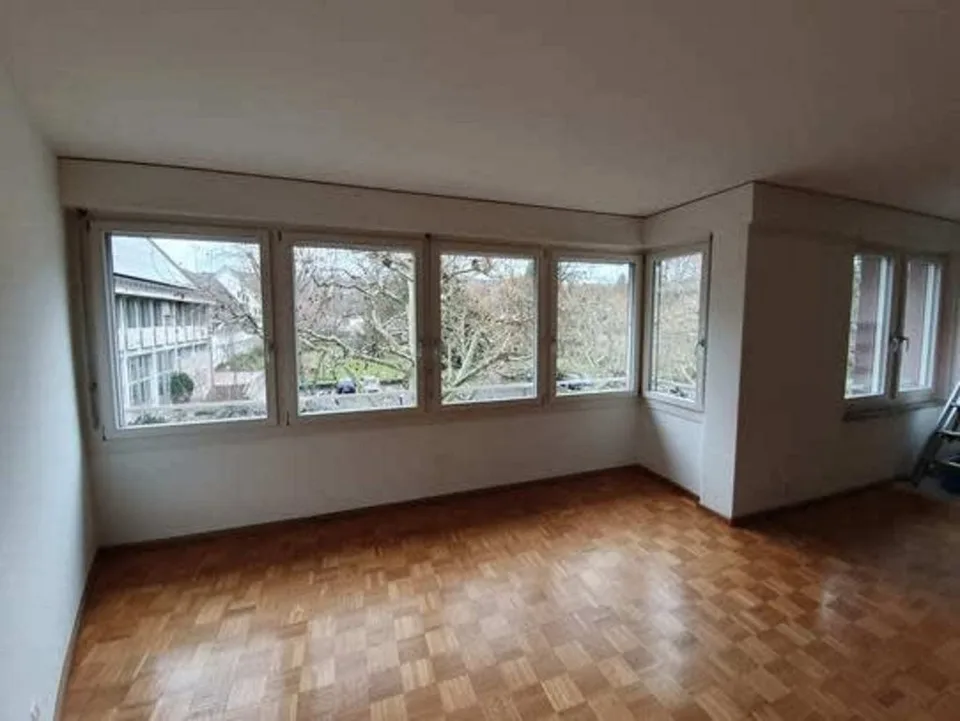 Grosszügige und helle Wohnung in Riehen