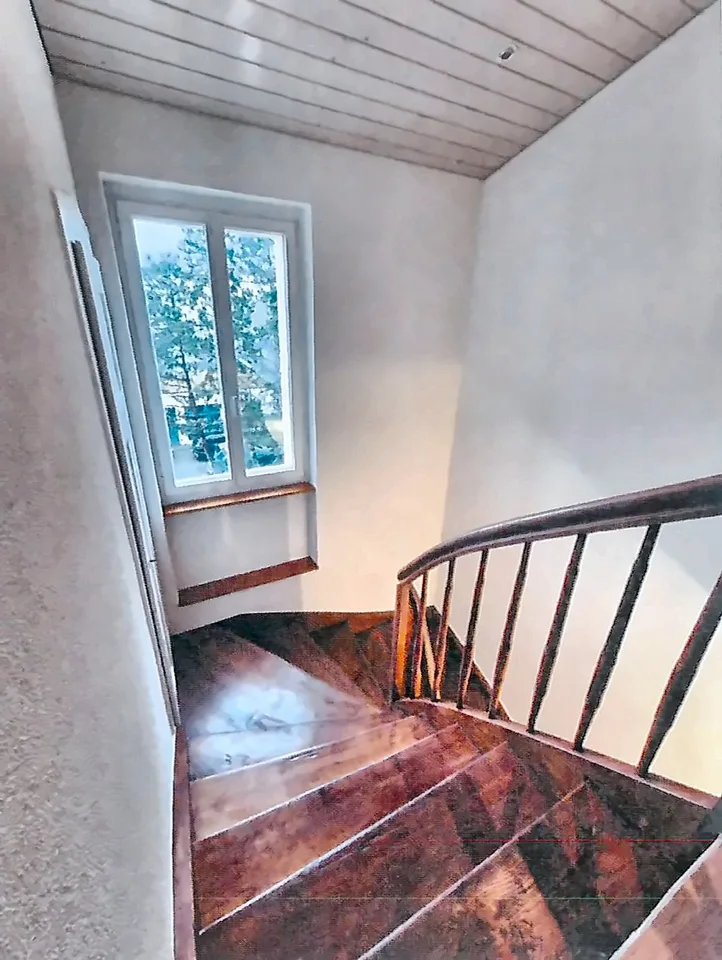 Neu saniert: helle 2.5-Zimmer-Wohnung mit Balkon zum grünen Innenhof
