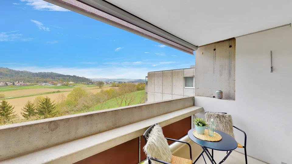 Freshly renovated 4.5-room apartment