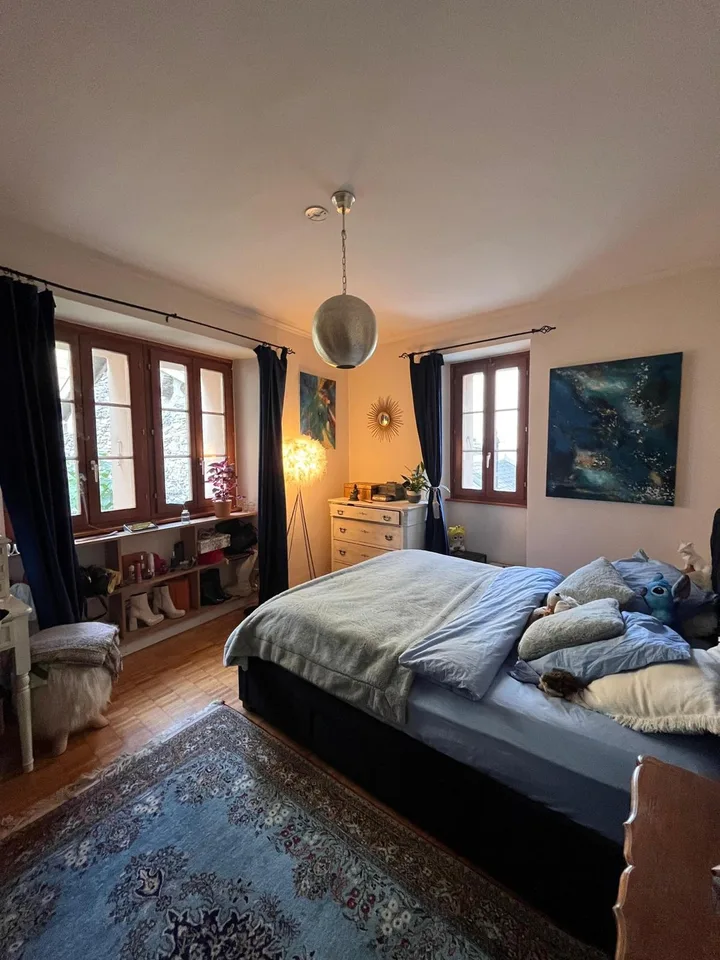 Chambre spacieuse en colocation à Sion centre ville