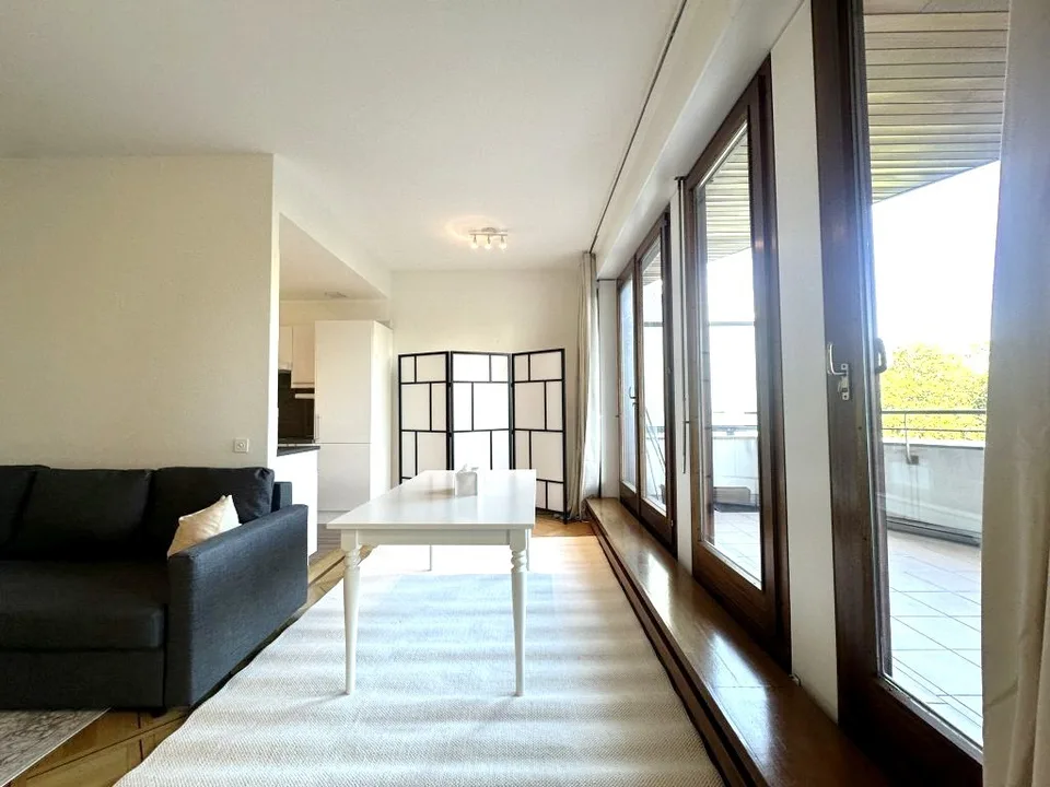 Furnished 4-Room Apartment with Private Terrace - Grand-Saconnex | Appartement meublé de 4 pièces avec terrasse privée