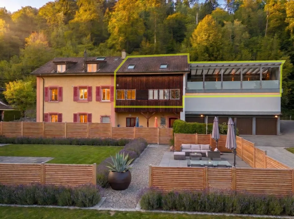 Appartamento a maisonnette di 4,5 locali con pergola di 60 m2
