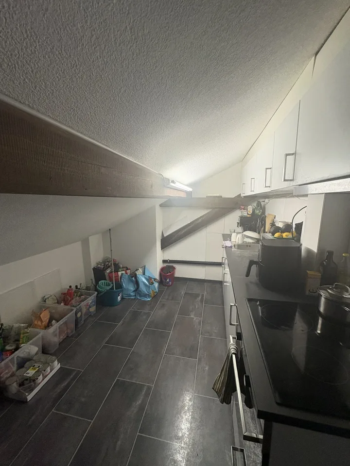Helle 2,5 Dachwohnung an der Überlandstrasse 11, 8953 Dietikon