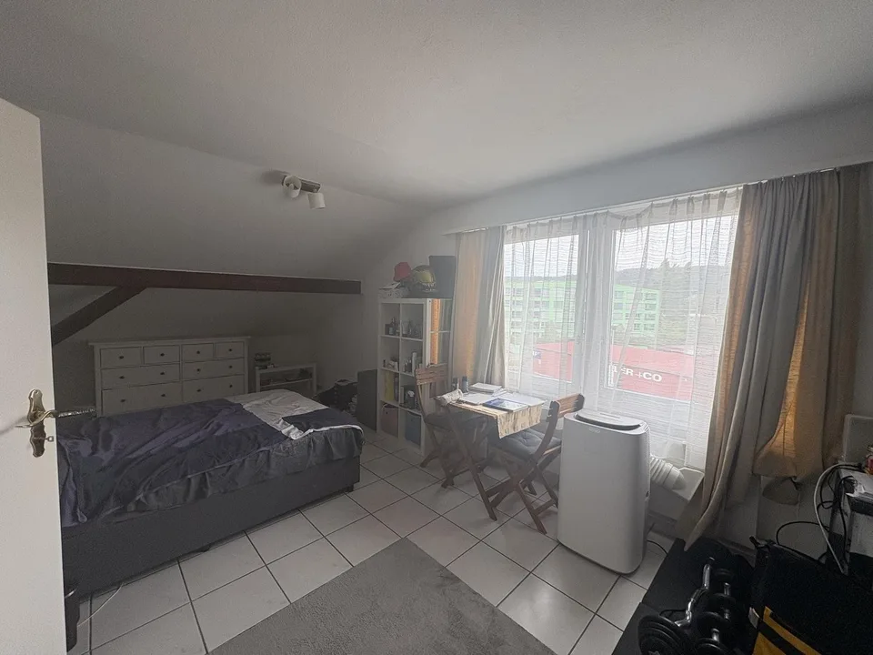 Helle 2,5 Dachwohnung an der Überlandstrasse 11, 8953 Dietikon