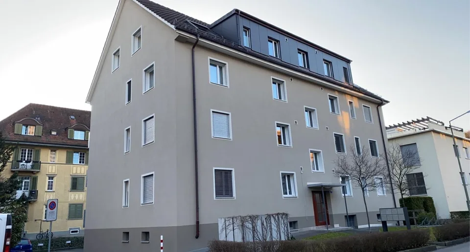 Helle 3.5-Zimmer-Wohnung mit Balkon mitten in Winterthur
