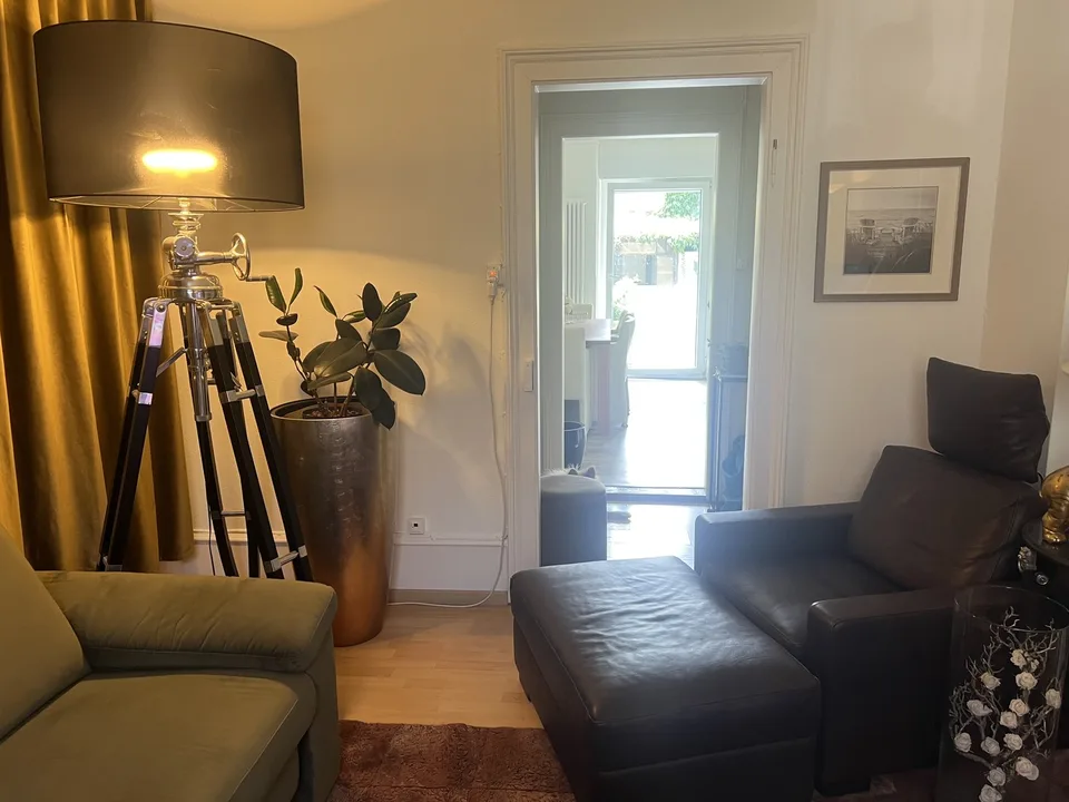 Sehr Ruhige Garten 3 1/2 Wohnung im EG in nur wenigen Minuten zu Fuss am Rhein