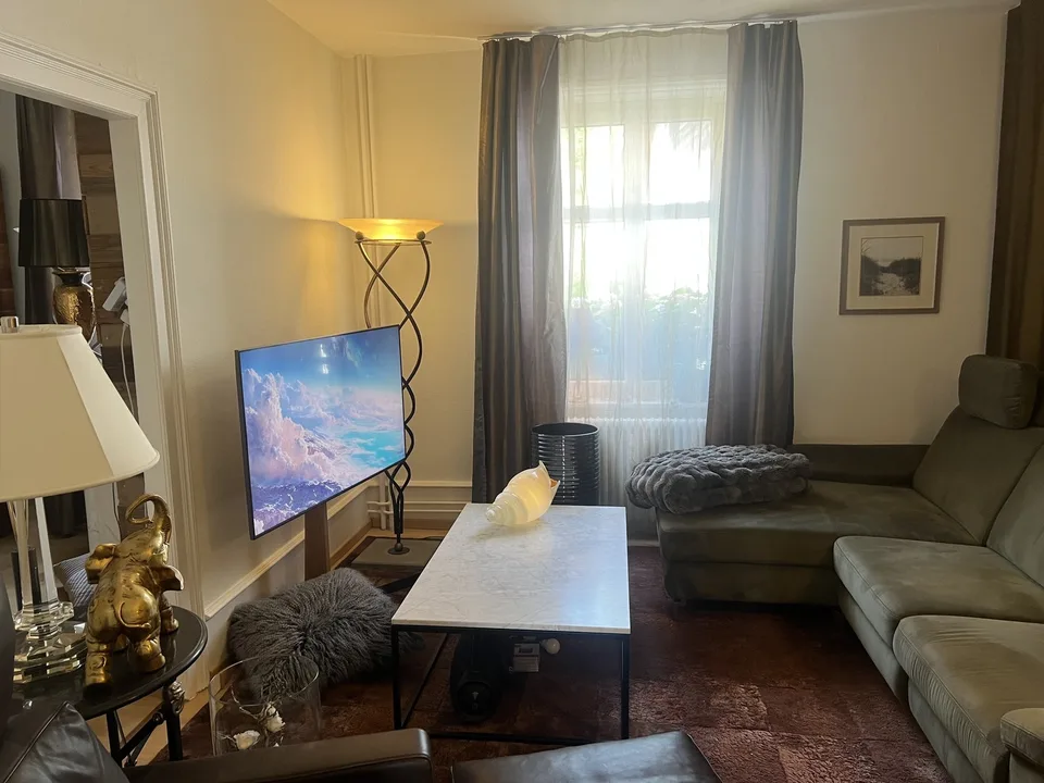 Sehr Ruhige Garten 3 1/2 Wohnung im EG in nur wenigen Minuten zu Fuss am Rhein