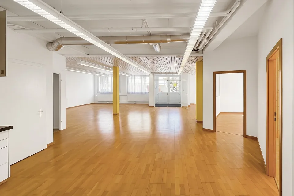Gewerberaum mit 173 m² in zentraler Lage von Einsiedeln zu vermieten