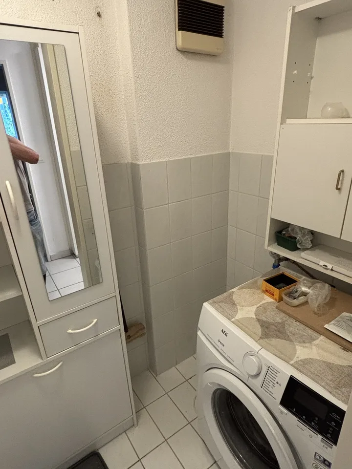Attraktive möblierte 3,5 Zi-Wohnung mit Einzelgarage und Riesenbalkon (17 m2)