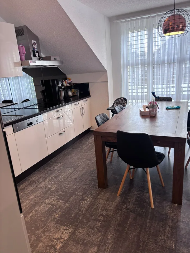 Helle 4.5-Zimmer-Wohnung am Waldrand – ruhig, familienfreundlich & zentral