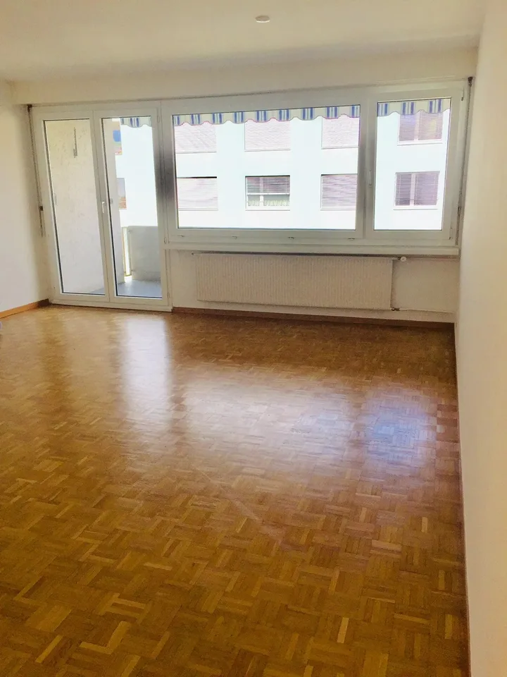 Schöne, helle 3,5-Zimmerwohnung in Ebikon