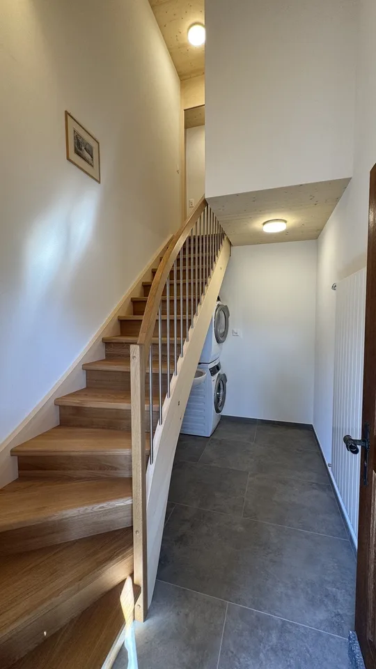Neu renovierte, möblierte 2.5 Zimmer Wohnung