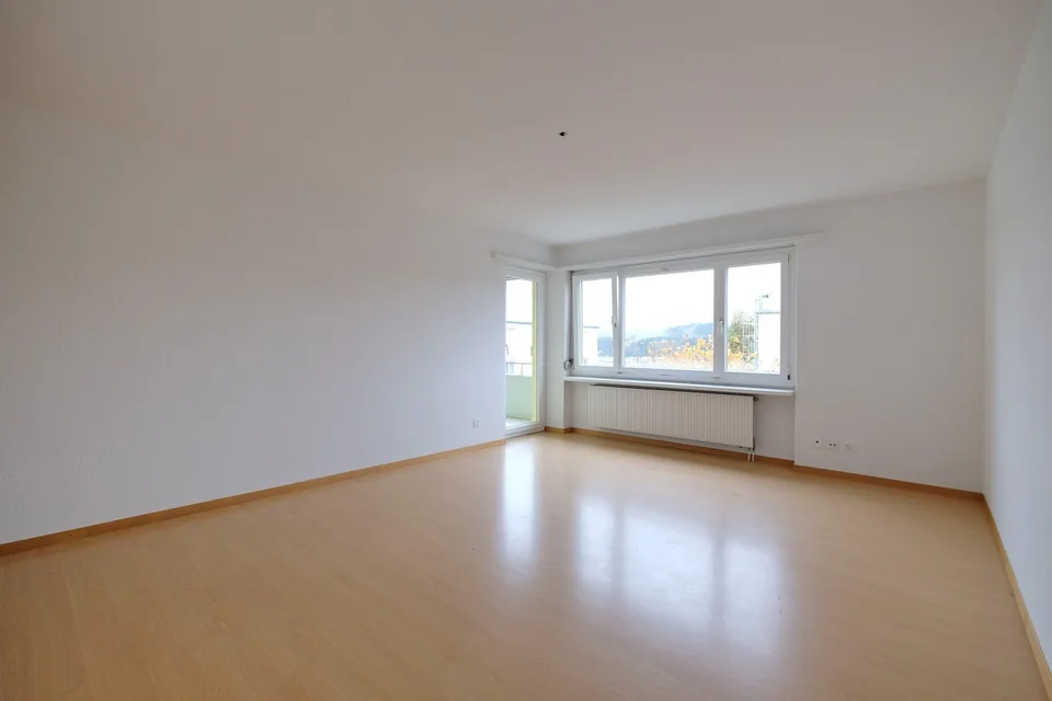 Schöne 3.5-Zimmer-Wohnung mit Balkon