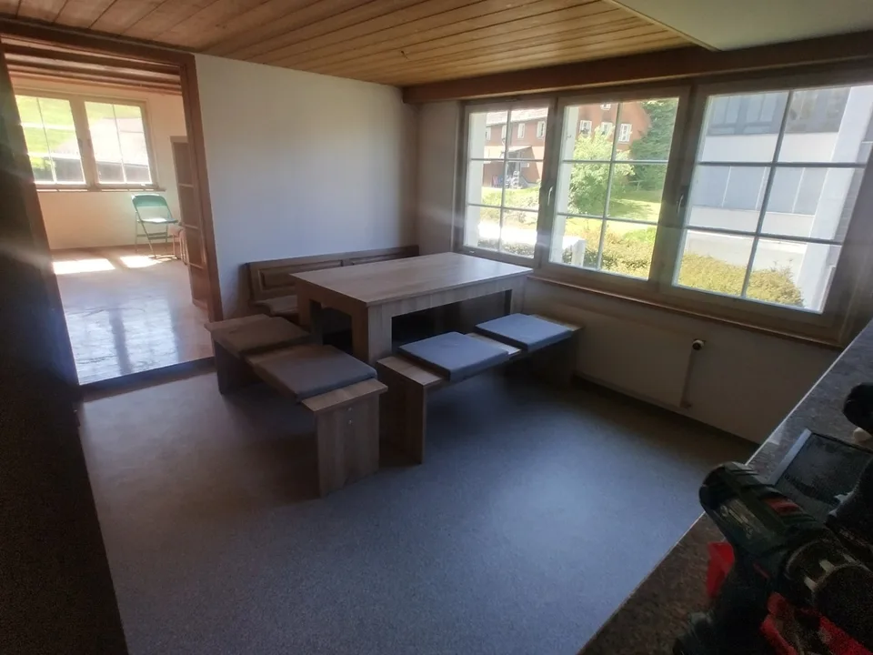 Gemütliches, möbliertes WG-Zimmer in Studierendenhaus mit Gartensitzplatz