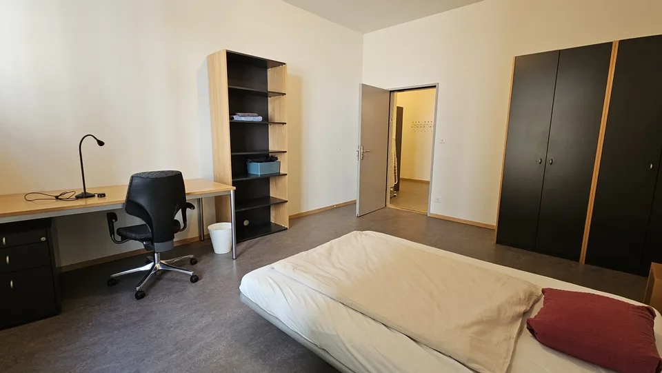 Möbliertes, helles WG-Zimmer - Zentral, modern und alles inklusive