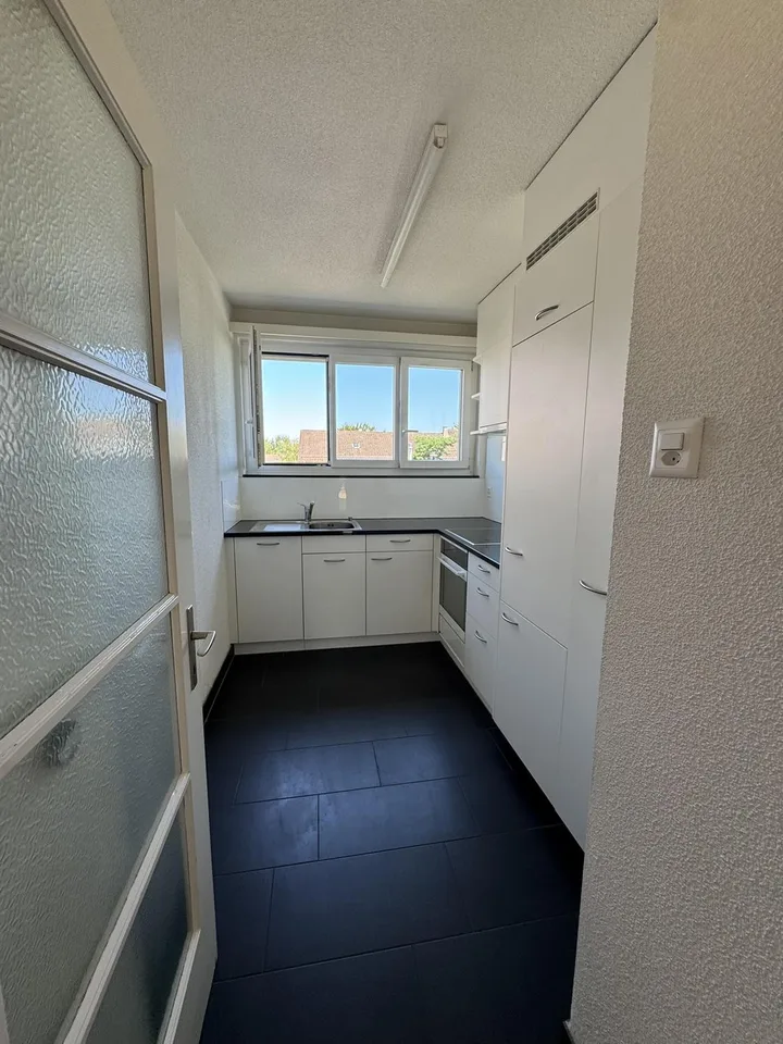 3-Zimmerwohnung im beliebten Kreis3. Befristet!