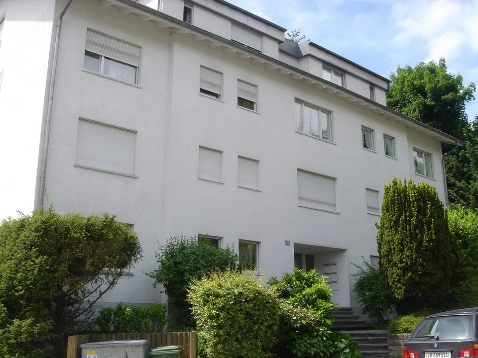 Charmante 1.5-Zimmer-Wohnung mit Gartensitzplatz in Zürich-Wollishofen