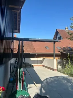 Moderne 5.5-Zimmer-Wohnung mit Garage und Terasse in Elsau