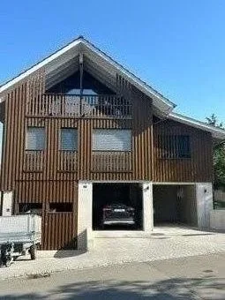 Moderne 5.5-Zimmer-Wohnung mit Garage und Terasse in Elsau