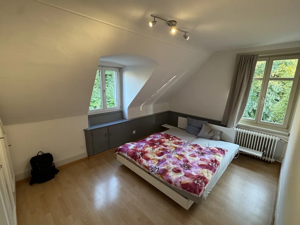 Ruhiges, helles WG-Zimmer