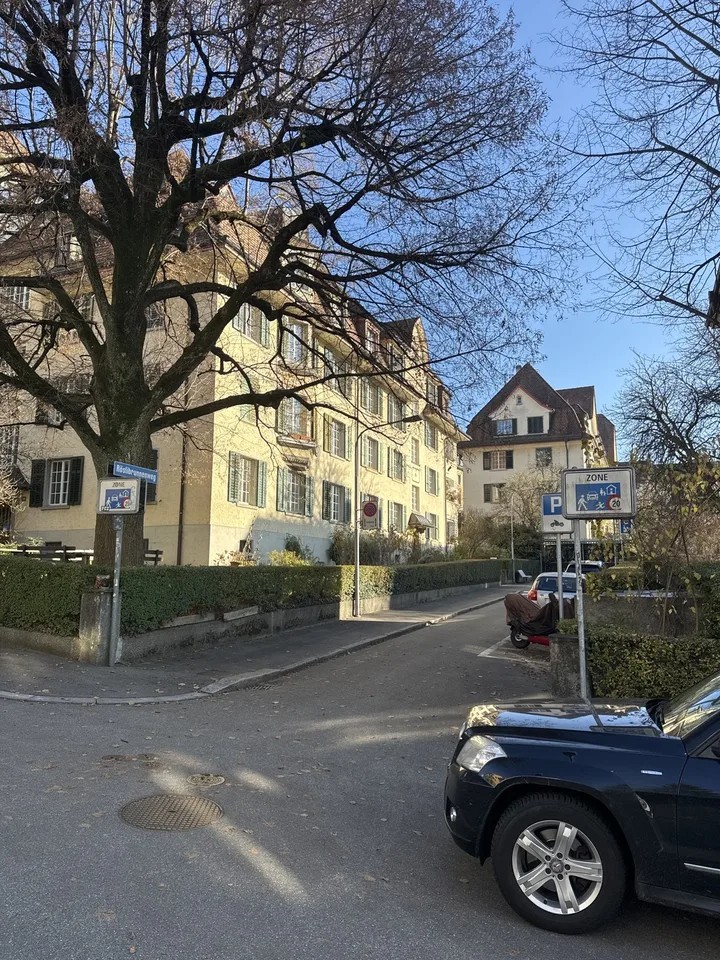 for 3 Month to rent Nov. 2026 bis Jan. 2027) to rent, charmful full furnished cozy 1-2 Pers. Flat upstair in Kreis 6 |Charmante möblierte 1½-Zimmer-Wohnung zur Untermiete in Zürich Kreis 6 (Nov. 2026 bis Jan. 2027)