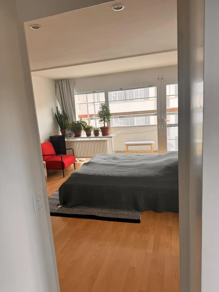 for 3 Month to rent Nov. 2026 bis Jan. 2027) to rent, charmful full furnished cozy 1-2 Pers. Flat upstair in Kreis 6 |Charmante möblierte 1½-Zimmer-Wohnung zur Untermiete in Zürich Kreis 6 (Nov. 2026 bis Jan. 2027)