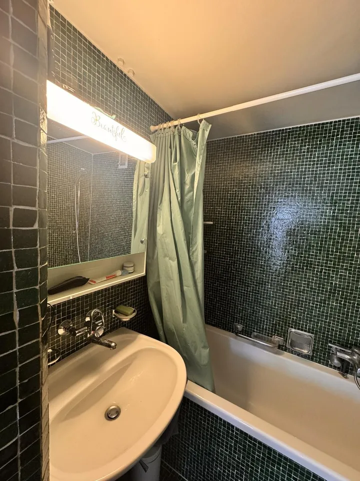 for 3 Month to rent Nov. 2026 bis Jan. 2027) to rent, charmful full furnished cozy 1-2 Pers. Flat upstair in Kreis 6 |Charmante möblierte 1½-Zimmer-Wohnung zur Untermiete in Zürich Kreis 6 (Nov. 2026 bis Jan. 2027)