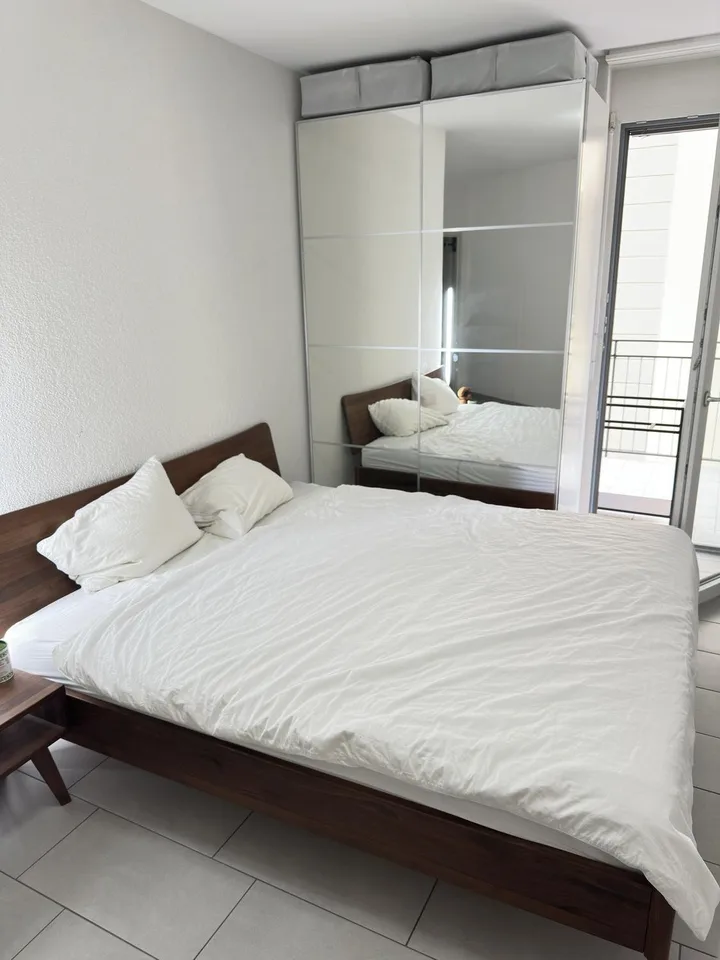 Modern 2.5-room apartment in Zurich Oerlikon – only 3 minutes from the train station