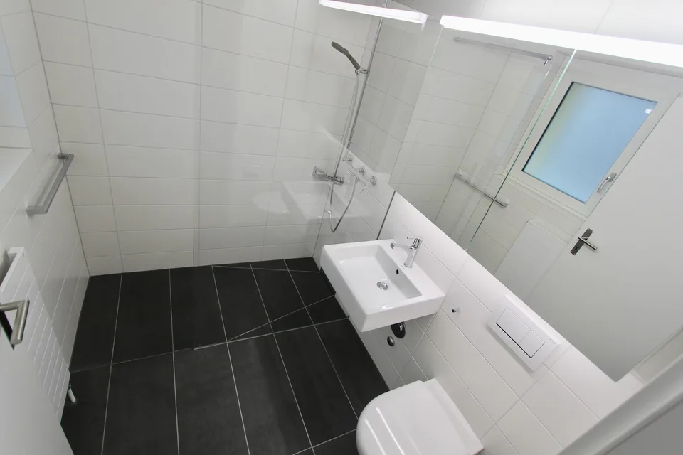 Moderne 1.5-Zimmer-Wohnung mit grossem Balkon in Zürich-Schwamendingen