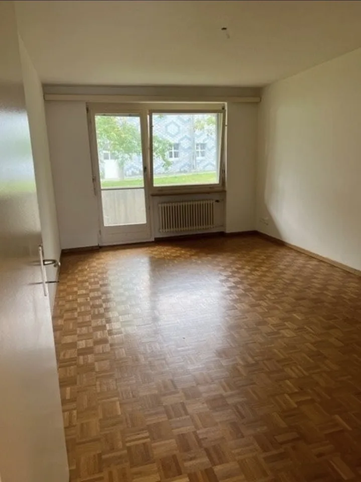 1-ZIMMERWOHNUNG AM SCHWAMENDINGERPLATZ