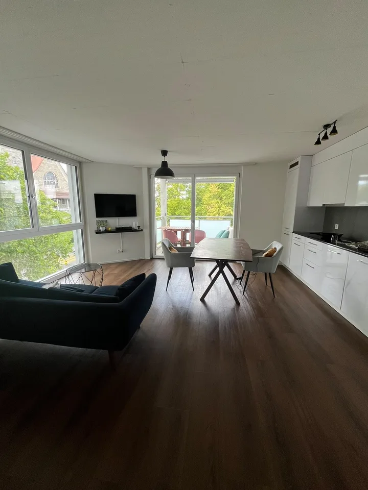 Fully Furnished 2.5-Room Apartment – Zürich Oerlikon