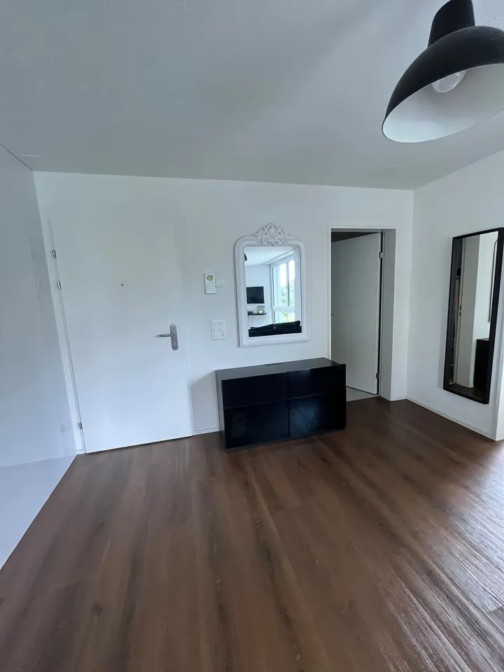 Fully Furnished 2.5-Room Apartment – Zürich Oerlikon