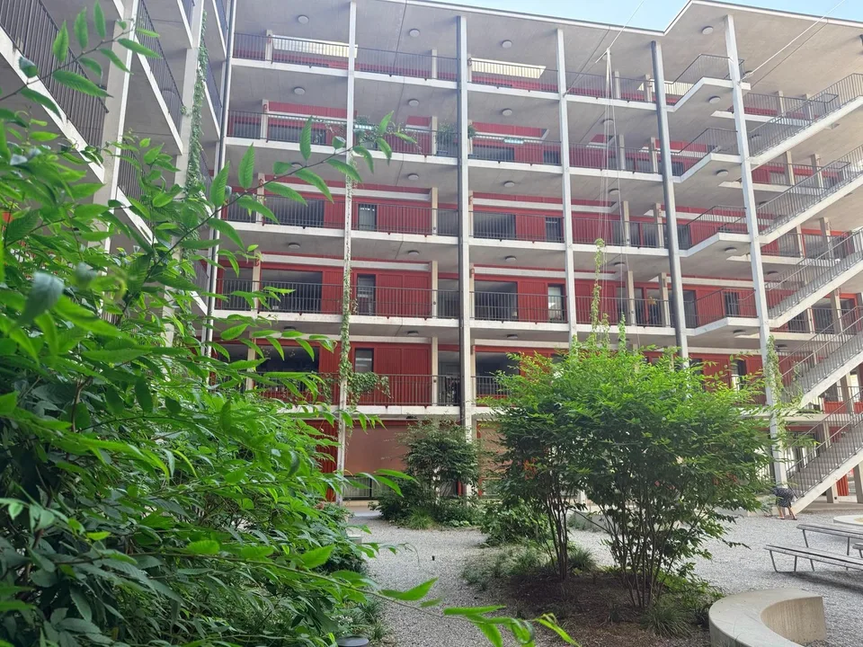 * Moderne 4.5-Zimmer-Wohnung an der Buckhauserstrasse in Zürich-Altstetten