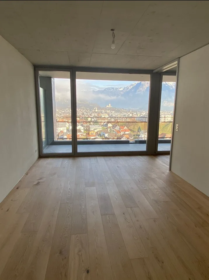 Luxuriöse 2.5 Zimmer-Wohnung