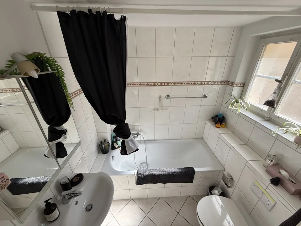 4.5 Flat comfortable living in a central location