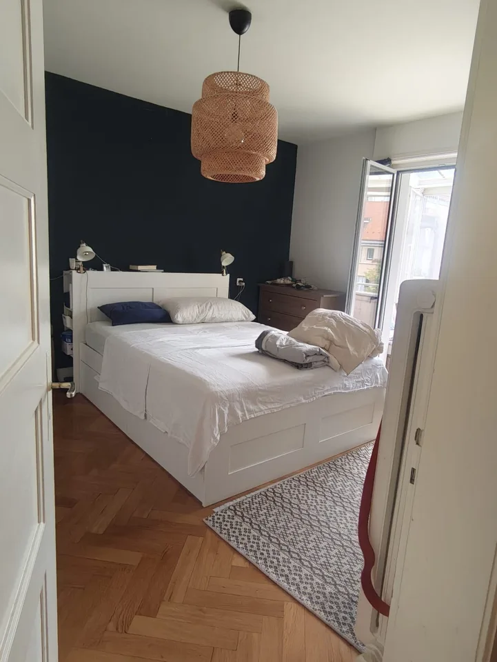 Helle 3-Zimmer-Altbauwohnung mit Balkon