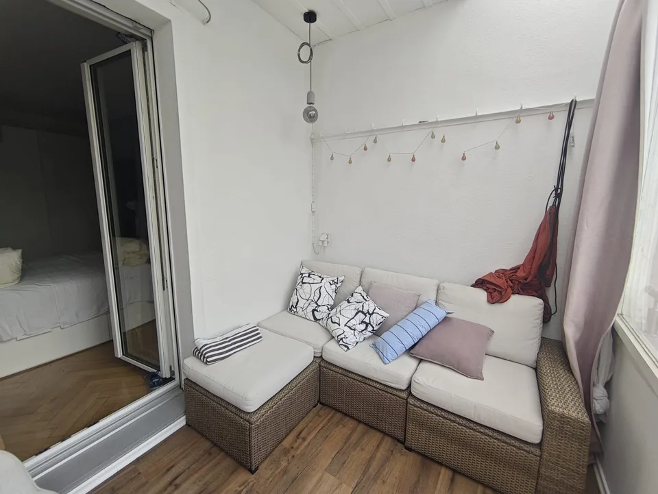 Helle 3-Zimmer-Altbauwohnung mit Balkon