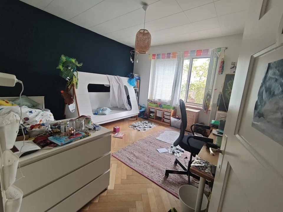 Helle 3-Zimmer-Altbauwohnung mit Balkon