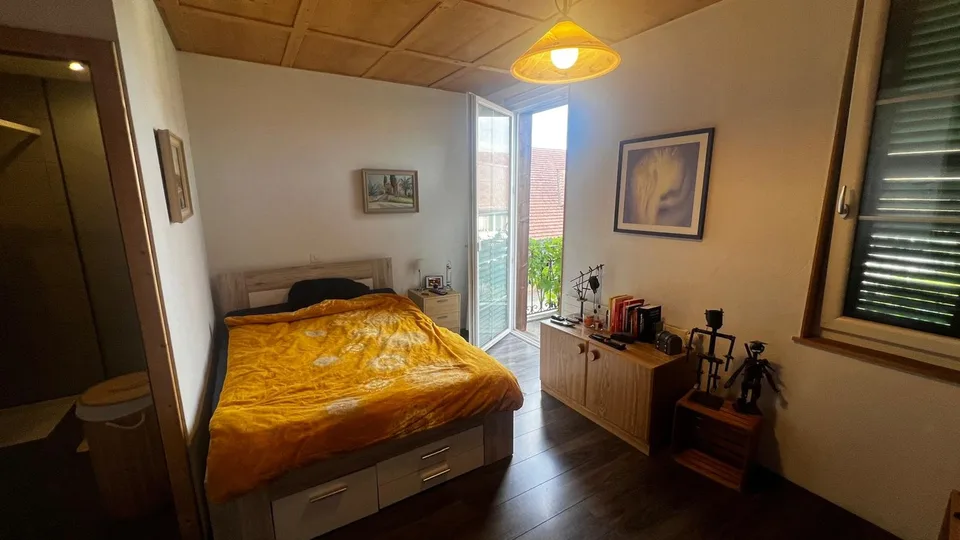 Charmante 5.5-Zimmer-Altbauwohnung in Wahlendorf
