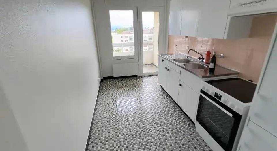 Attique 2.5 pieces dans quartier calme à Morges