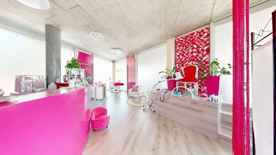 Moderne Wohnung mit Atelier in Neuenegg