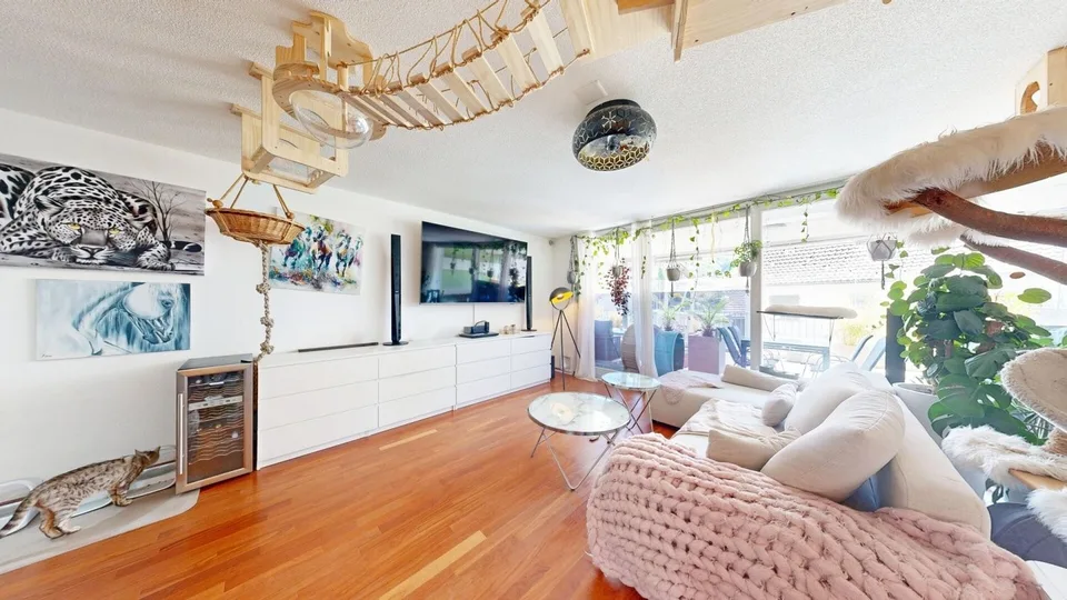 Moderne Wohnung mit Atelier in Neuenegg