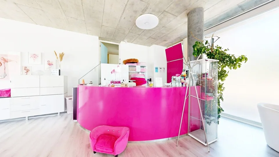 Moderne Wohnung mit Atelier in Neuenegg