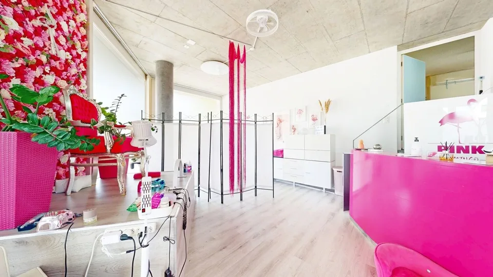 Moderne Wohnung mit Atelier in Neuenegg
