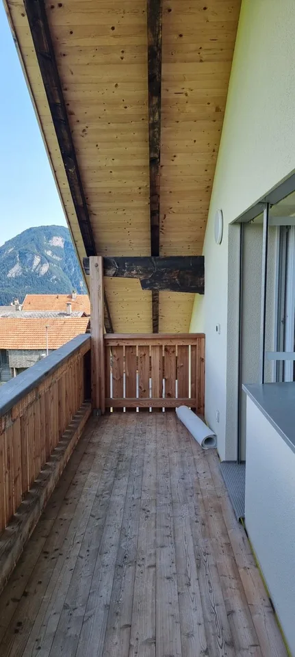 3.5 Zimmer-Dachwohnung mit wunderschöner Aussicht – Foto 8 von 8